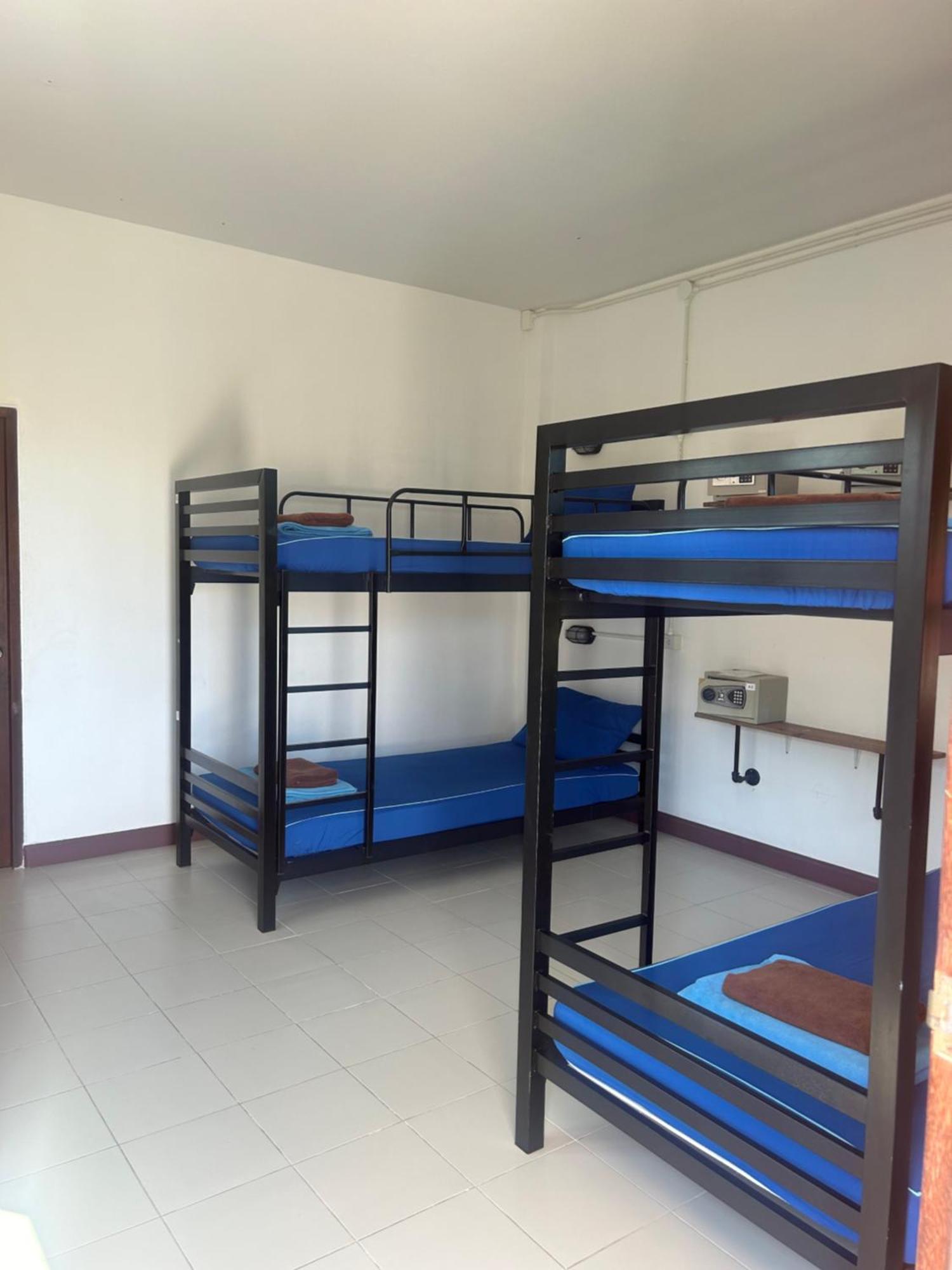 Hostel Sea Breeze Backpacker Ko Pha Ngan Zewnętrze zdjęcie